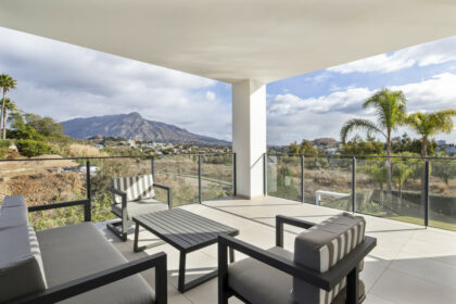 677c92d99cc341ce57b7a6eed78e7c18 - 27