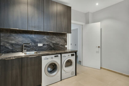 677c92d99cc341ce57b7a6eed78e7c18 - 34