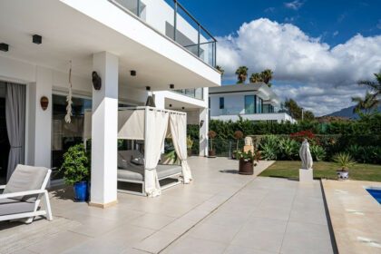 677c92d99cc341ce57b7a6eed78e7c18 - 37