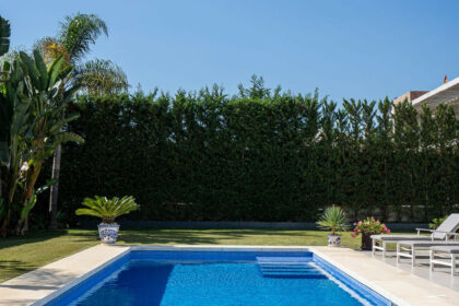 677c92d99cc341ce57b7a6eed78e7c18 - 54