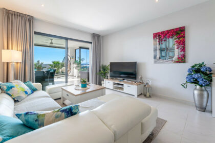 678b560fd64c5732b2f3c52fbbd0f1ba - 12