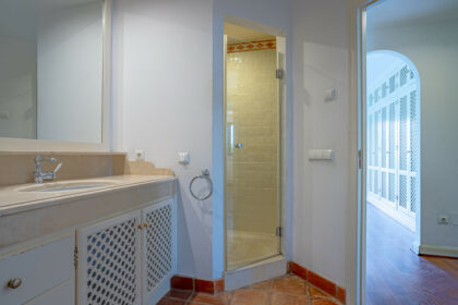 6790a1d3448f435d5efb327b27076a2c - 16