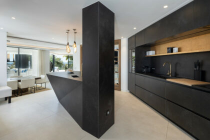 67ba5c2acbe03d9f75e06f680d55850d - 13