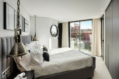 67ba5c2acbe03d9f75e06f680d55850d - 22