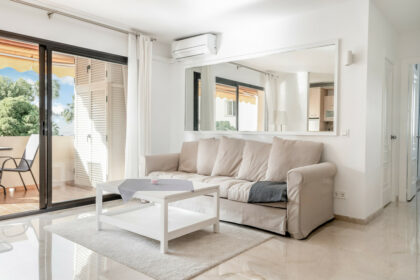 6825f48c0edb7e0a22fcfd99e6dac410 - 10