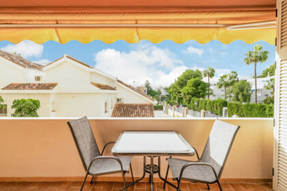 6825f48c0edb7e0a22fcfd99e6dac410 - 2