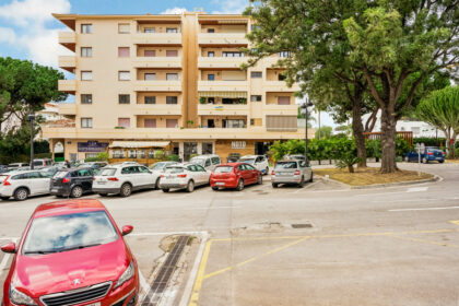 6825f48c0edb7e0a22fcfd99e6dac410 - 20