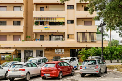 6825f48c0edb7e0a22fcfd99e6dac410 - 25