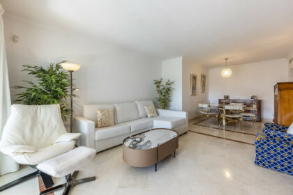 69012b9bb933813165720ad23cd859d9 - 19