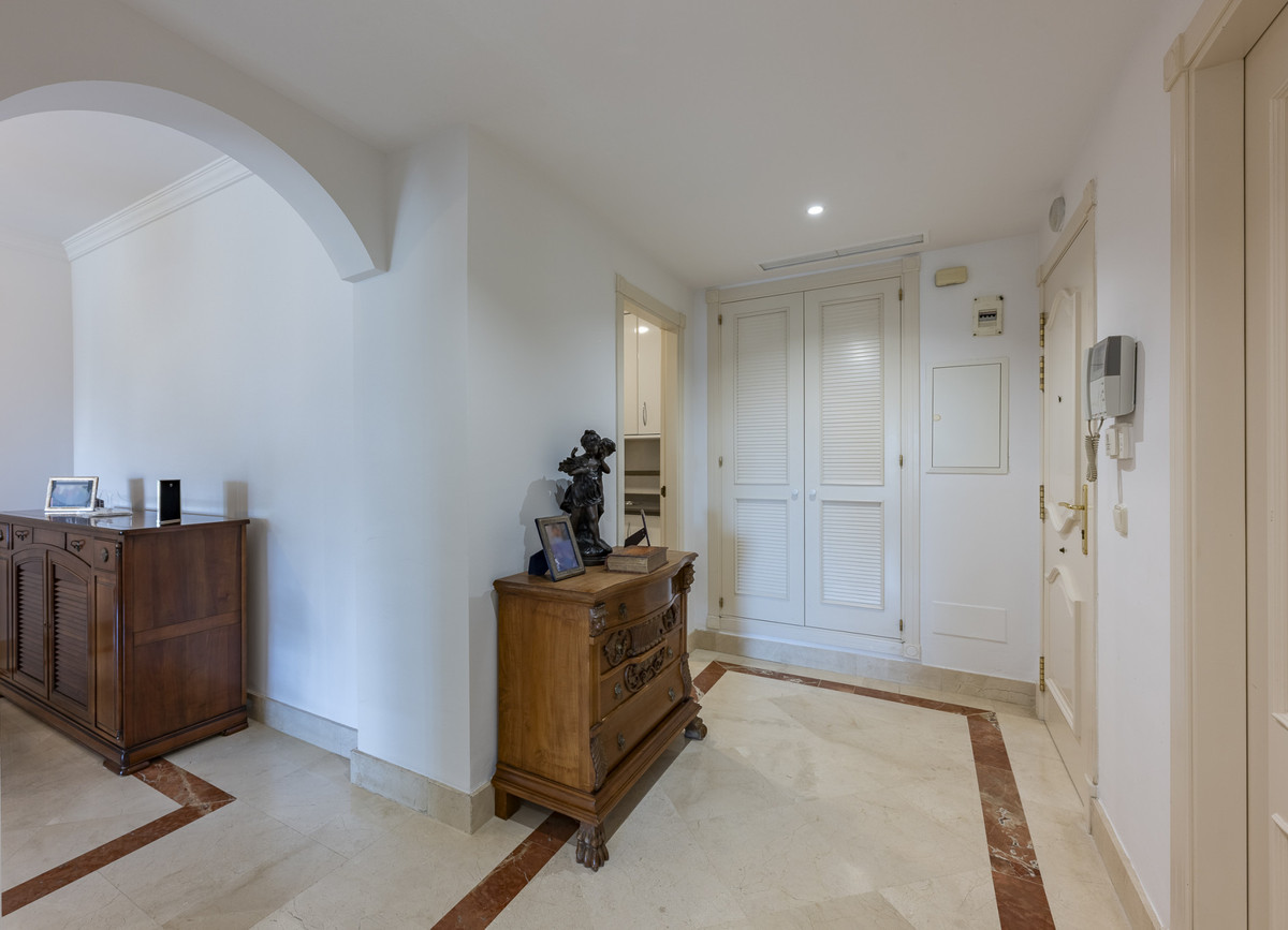 69012b9bb933813165720ad23cd859d9 - 2