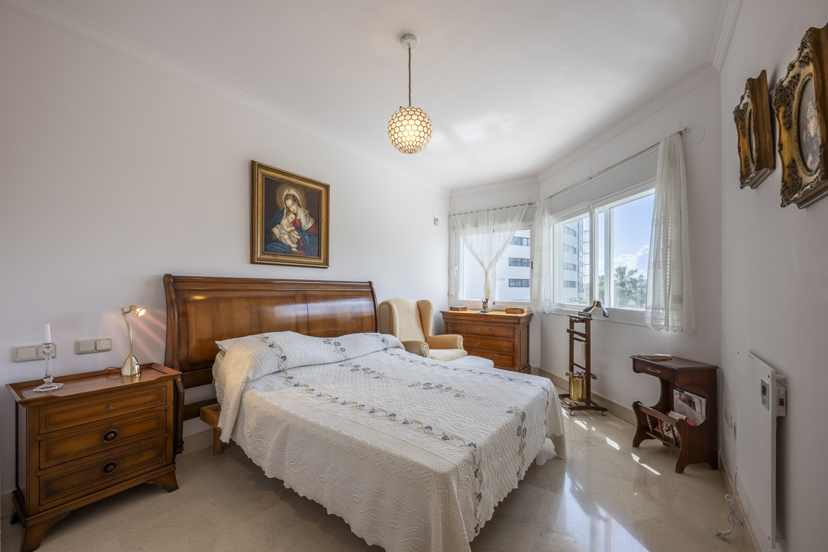 69012b9bb933813165720ad23cd859d9 - 20