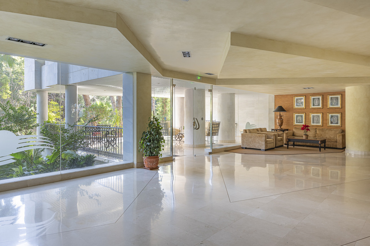 69012b9bb933813165720ad23cd859d9 - 27