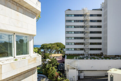 69012b9bb933813165720ad23cd859d9 - 32