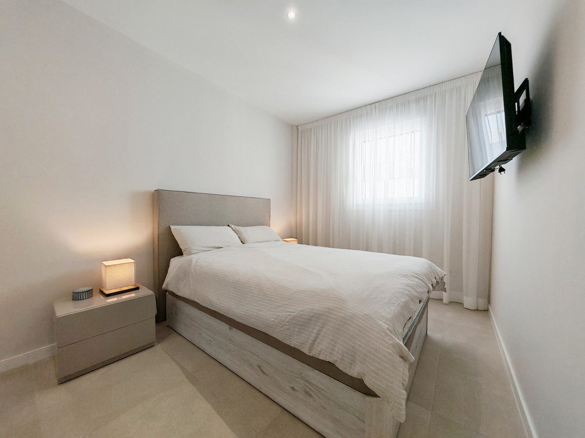 69016aa1500e2c48ae7a15fbb7386b67 - 18