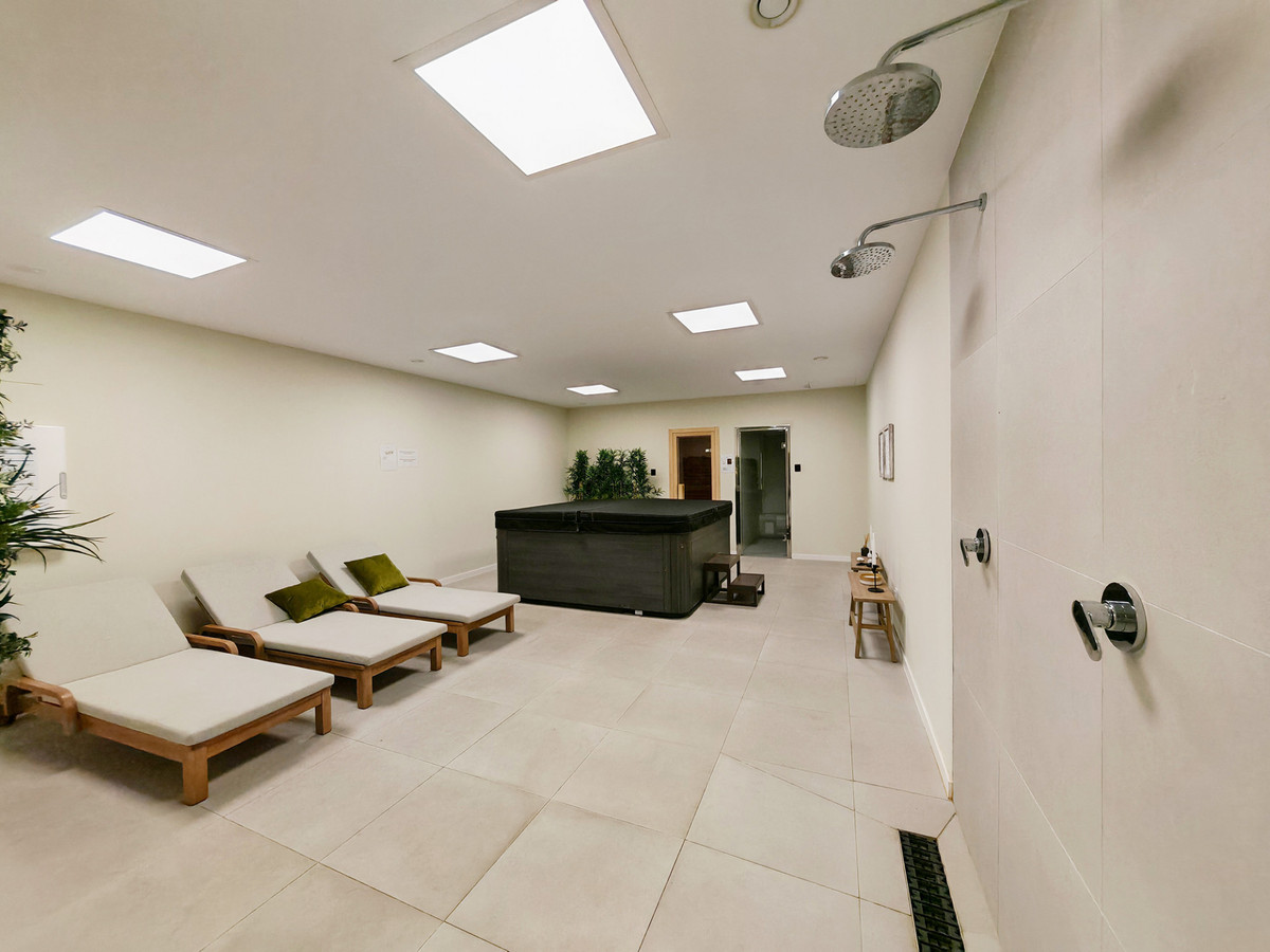 69016aa1500e2c48ae7a15fbb7386b67 - 25