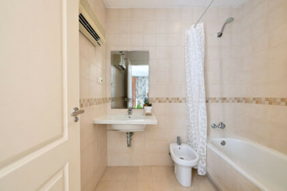 69474f6f59796c7db38a18af7343bc1f - 15