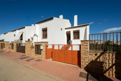 69474f6f59796c7db38a18af7343bc1f - 26