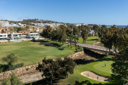 69474f6f59796c7db38a18af7343bc1f - 35