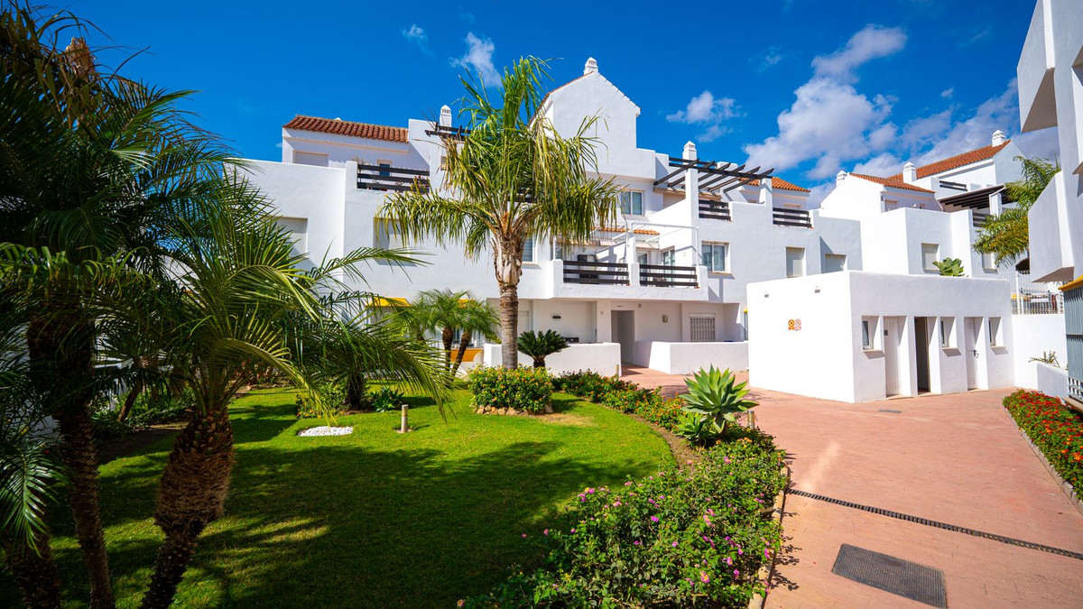 695ca61117f187425790d67d1f0c2196 - 26