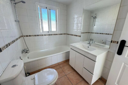 6a59e60892ee13ae00f329a2240e17ee - 12