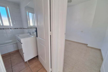 6a59e60892ee13ae00f329a2240e17ee - 15