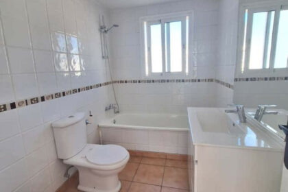 6a59e60892ee13ae00f329a2240e17ee - 17