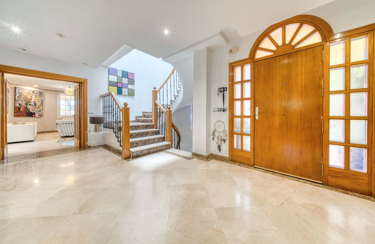 6b6e0be125974fb976c1249782db9f4b - 11