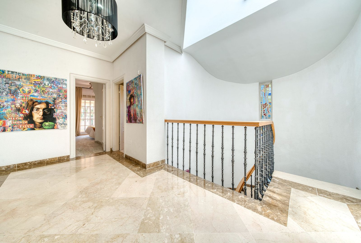 6b6e0be125974fb976c1249782db9f4b - 22