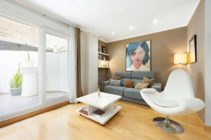 6b73287e4377ae8bd5bf26d6660f05d9 - 1