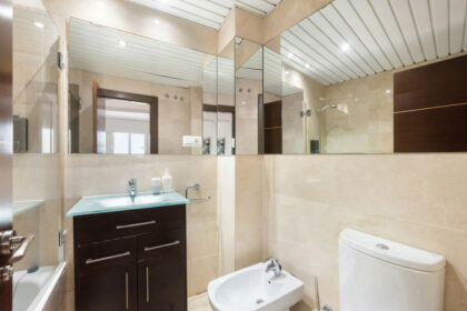 6b73287e4377ae8bd5bf26d6660f05d9 - 14