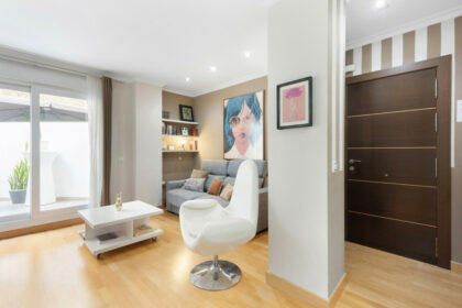 6b73287e4377ae8bd5bf26d6660f05d9 - 4