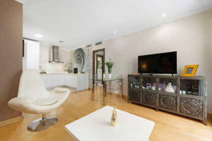 6b73287e4377ae8bd5bf26d6660f05d9 - 7