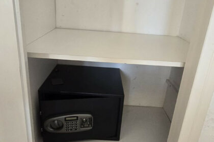 6b9bf44814a8a147c30a4a3971703c64 - 22