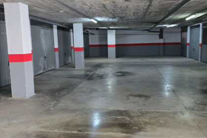 6b9bf44814a8a147c30a4a3971703c64 - 27