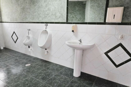 6b9bf44814a8a147c30a4a3971703c64 - 32