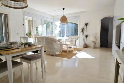 6b9bf44814a8a147c30a4a3971703c64 - 7