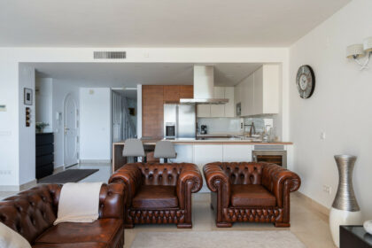 6bbb64157661228a7fa70243d6f5b121 - 12