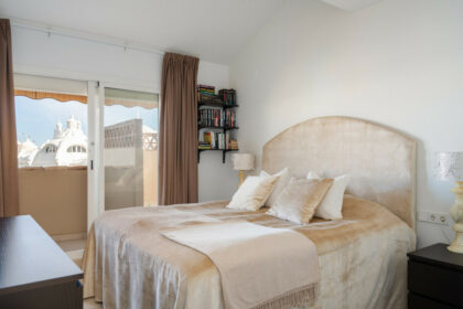 6bbb64157661228a7fa70243d6f5b121 - 15