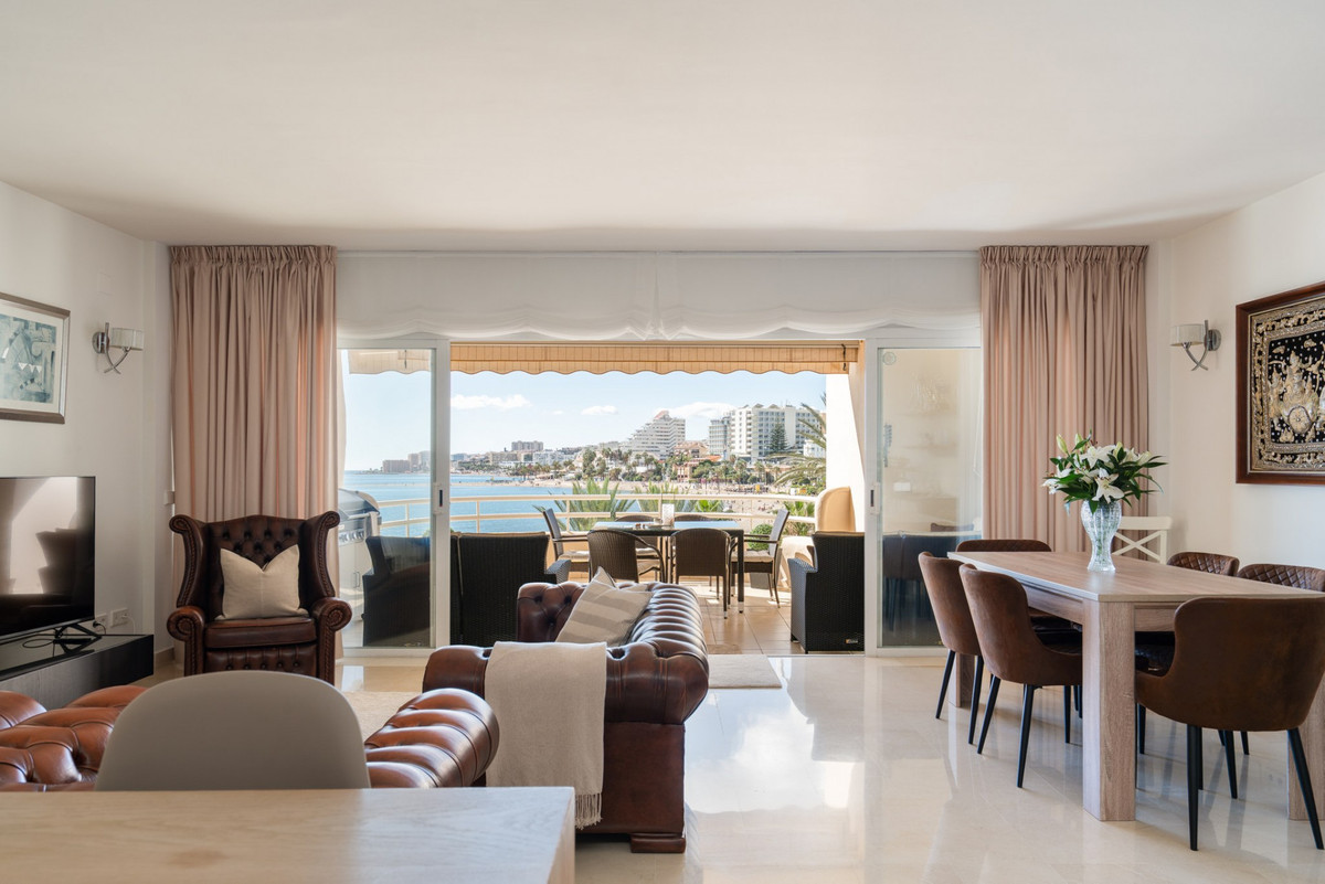 6bbb64157661228a7fa70243d6f5b121 - 6