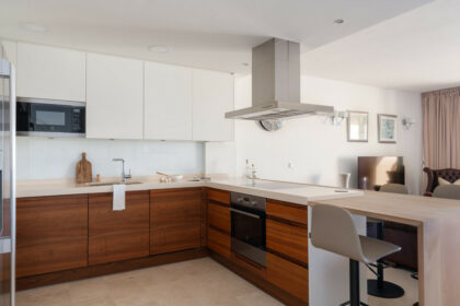 6bbb64157661228a7fa70243d6f5b121 - 9