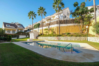 6bed75852b3f150191cfe67109fbf88a - 5