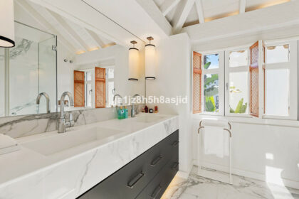 6beef05158e4ca13efed6fee12446365 - 24