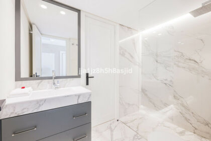 6beef05158e4ca13efed6fee12446365 - 26