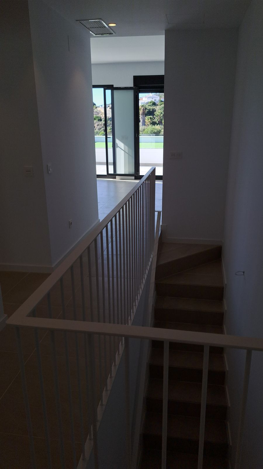 6c2478af2925c3a6bc95069913f0bddb - 4