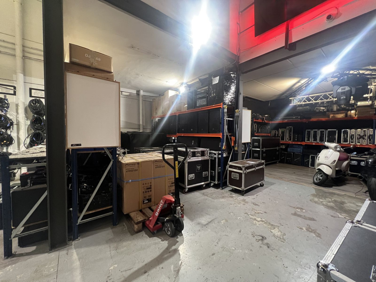 6c25dec076580caa671cae518decc0a1 - 1