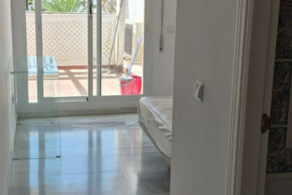 6c5bda68c2e5d7af6cc3e48572b527ac - 12