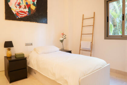 6c6f62ec1838f246b8ca3a91cec1b327 - 37