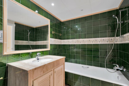 6cf949e367b567d009d7b687cfb5aecf - 11