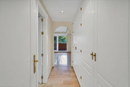 6cf949e367b567d009d7b687cfb5aecf - 27