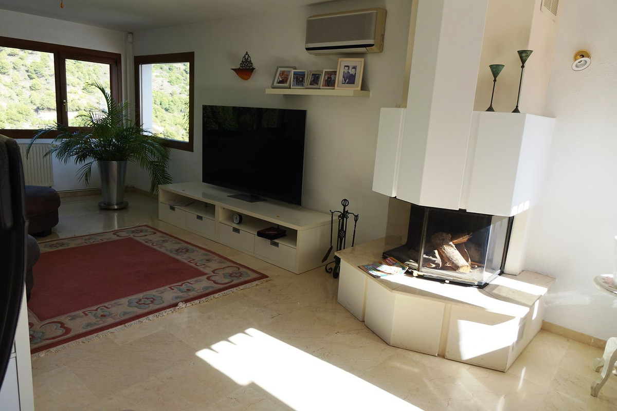 6d594dc8bba293acce9877f087318d87 - 10